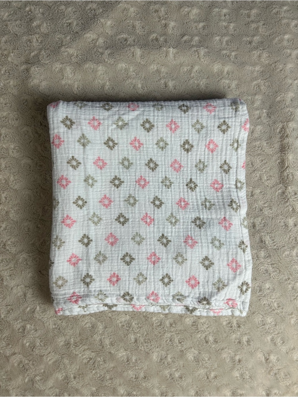 SwaddleMe Summer Infant Baby Blanket Muslin White Tan Pink Medallion Print 2015